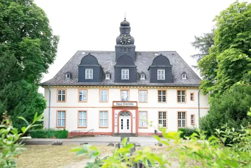 Aussenansicht Liebscher & Bracht Praxis Petra Müller